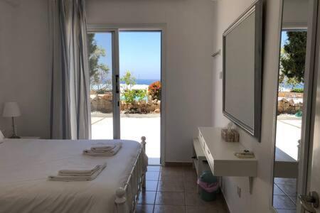 Kings Palace - Superb 2 Bed Ground Floor Apartment Paphos Exteriér fotografie